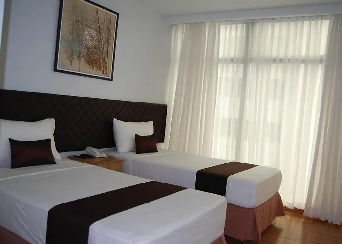 Capitol Hotel&suites Hotel 3*