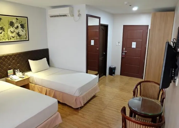 Capitol Hotel&suites 3* Cebu